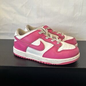 Nike Dunk Low‎ Fuchsia Pink Sneakers Girls Size 10c  FB9107-102